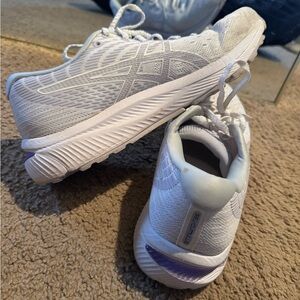 ASICS Gel-Excite Running Shoes Women’s Size 8 White Purple Athletic